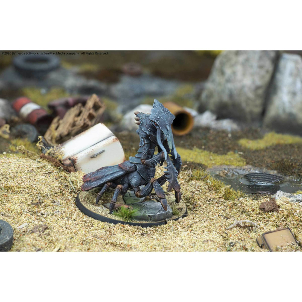 Buy Fallout - Wasteland Warfare - Fog Crawler | Toys"R"Us